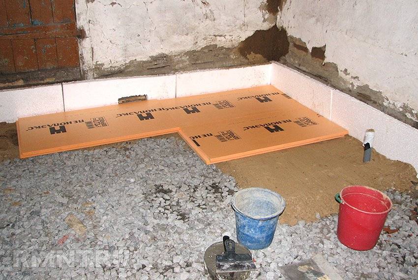 Укладка пеноплекса на бетонный пол своими руками: необходимость перед стяжкой