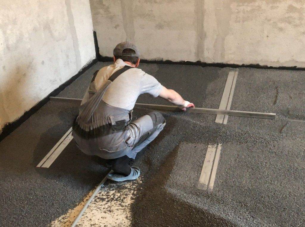 Как самостоятельно сделать цементно-песчаную стяжку под теплый пол